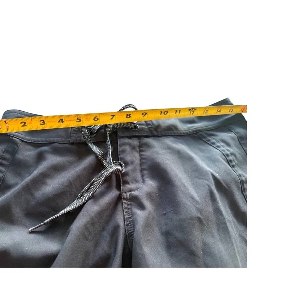 The North Face Womens Black Board‎ Shorts Athletic Swim Surf Hike 30" waist sz.4 - Picture 5 of 9